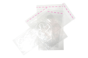 Transparent bag with adhesive tape, 10*20 cm, 25 microns